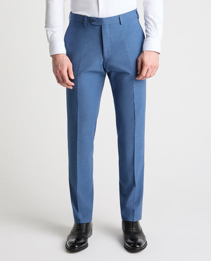 Man wearing a blue trouser