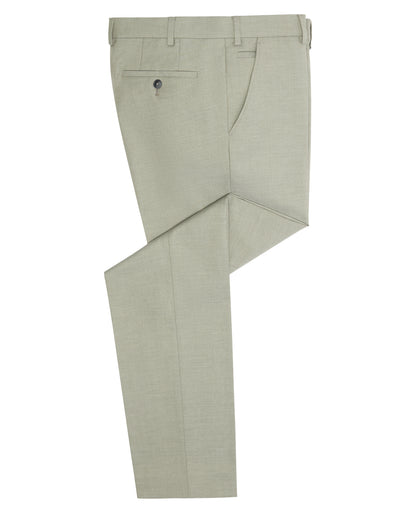 Man wearing a green trouser