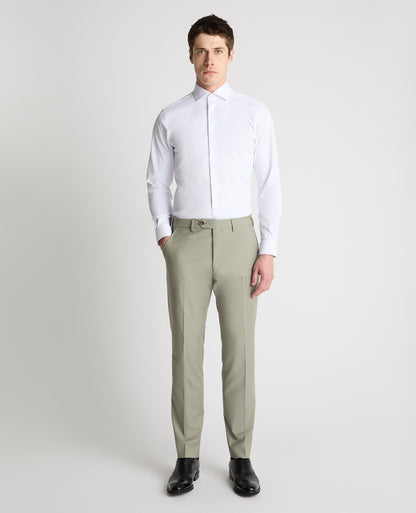 Man wearing a green trouser