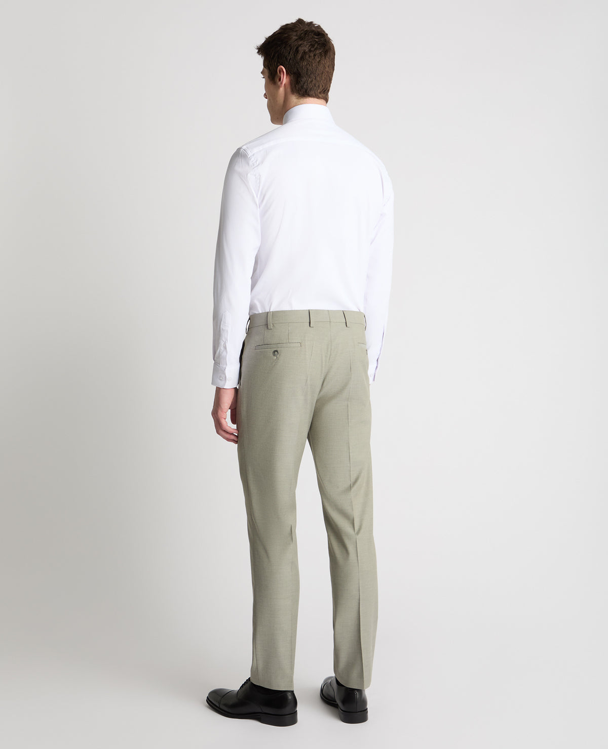 Man wearing a green trouser