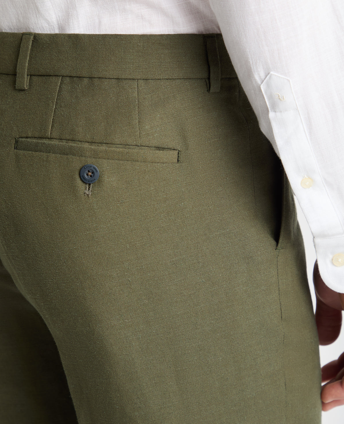 Man wearing a green trouser