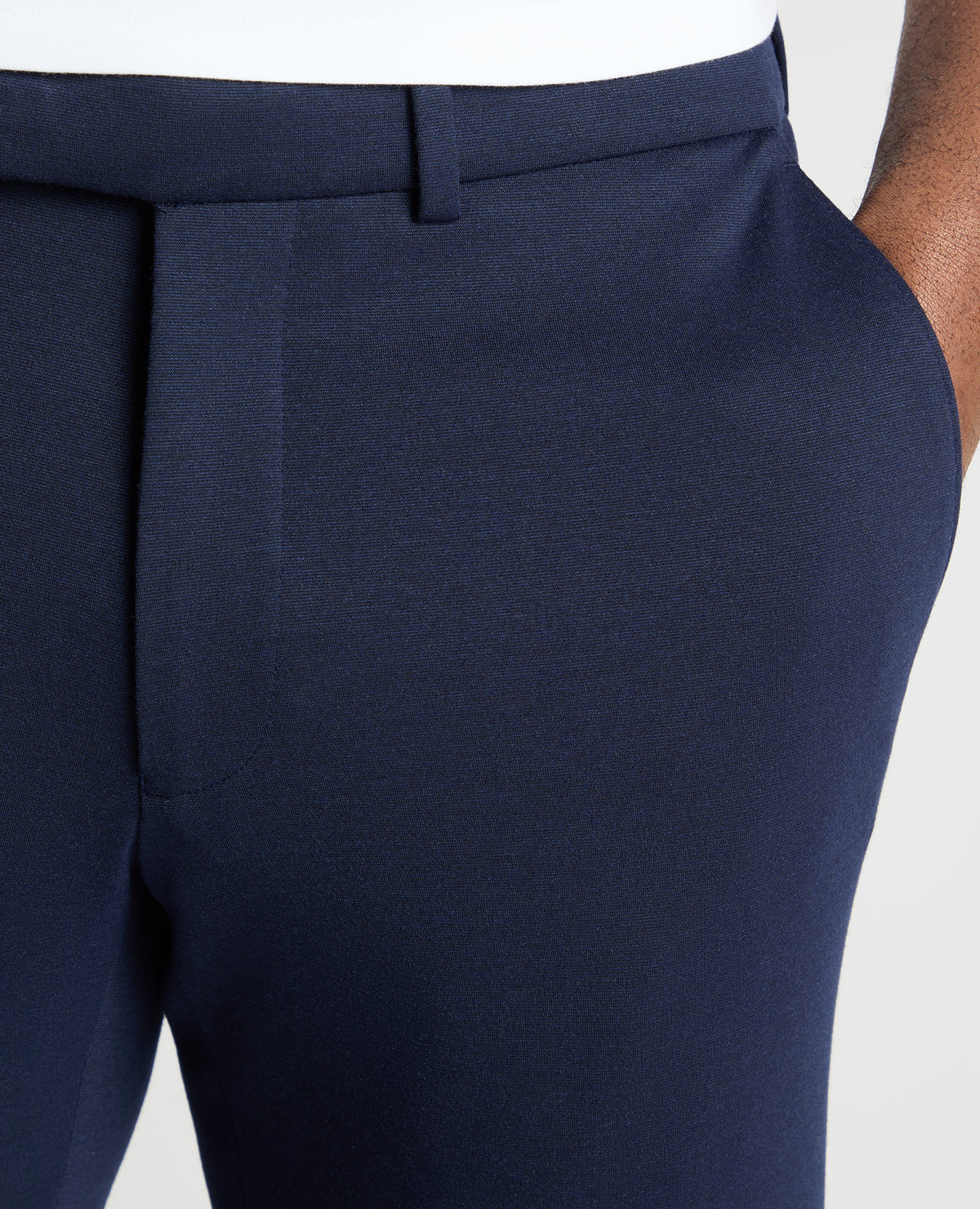 Man wearing a navy trouser