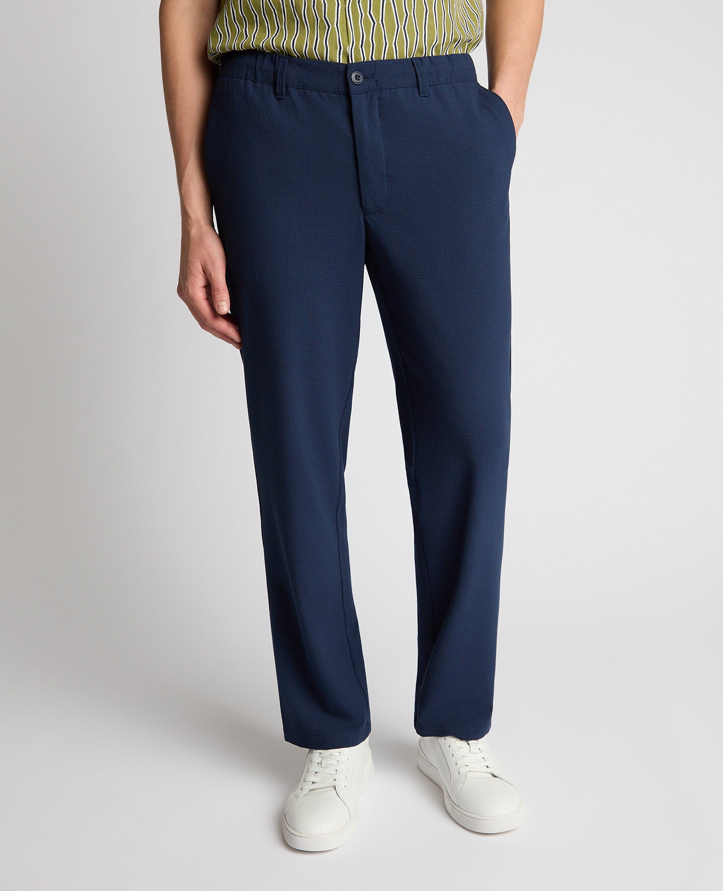 Man wearing a blue trouser