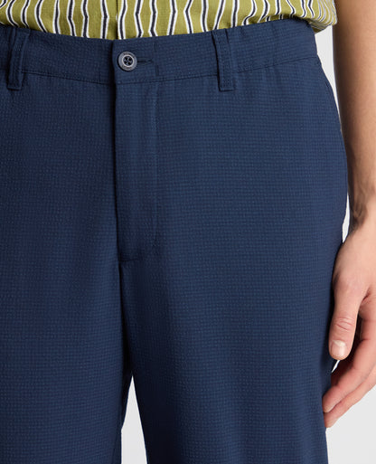 Man wearing a blue trouser