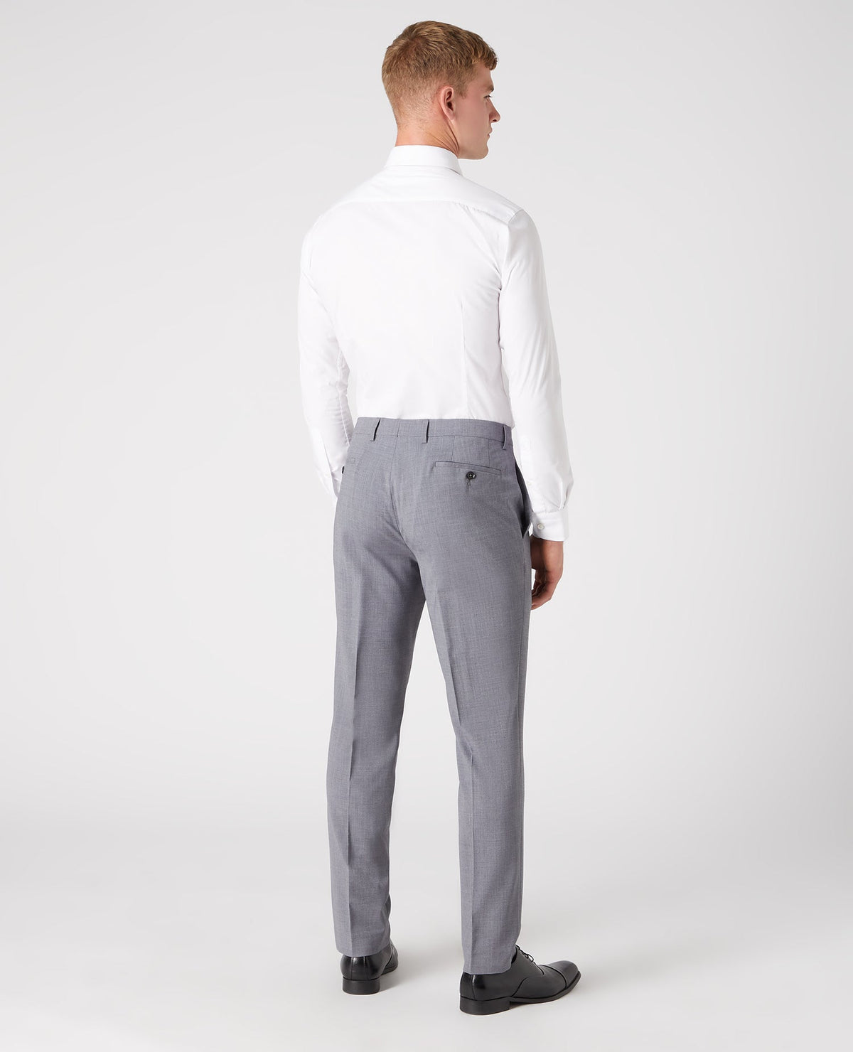 Man wearing a grey Mix and match suit trouser