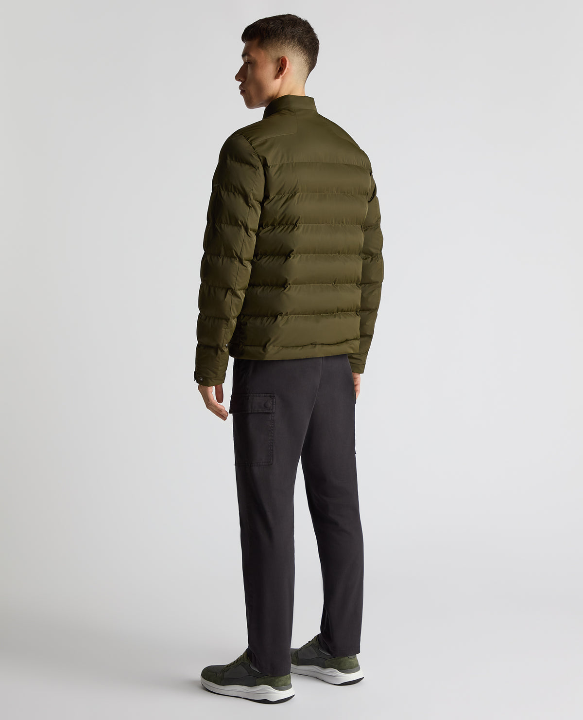 Man wearing a green Regular Fit Quilted Jacket
