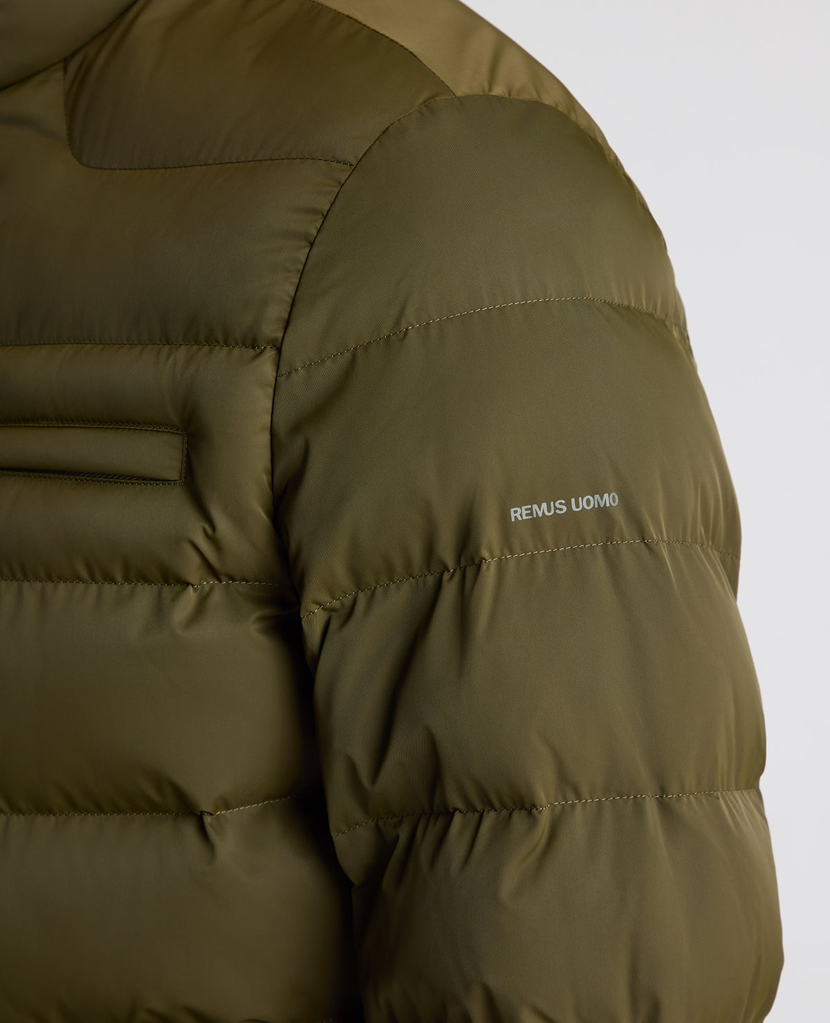 Man wearing a green Regular Fit Quilted Jacket