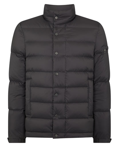 Man wearing a grey Regular Fit Quilted Jacket