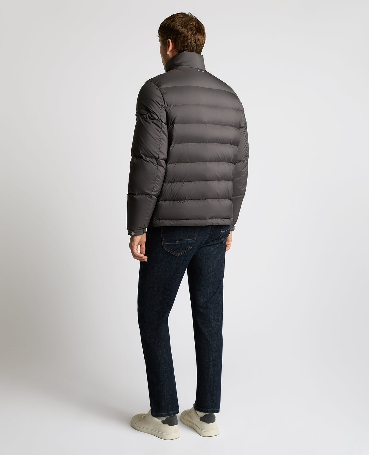 Man wearing a grey Regular Fit Quilted Jacket