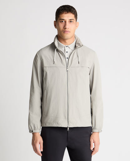 Man wearing a Grey jacket
