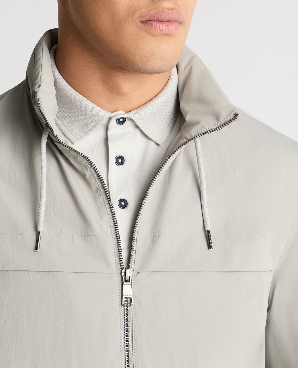 Man wearing a Grey jacket