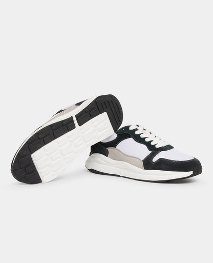 Man wearing a White Shoe