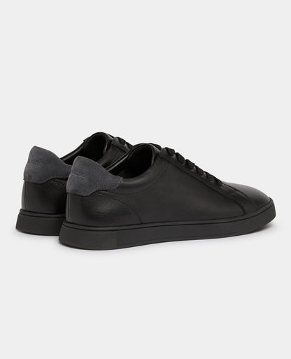 Man wearing a White Shoe